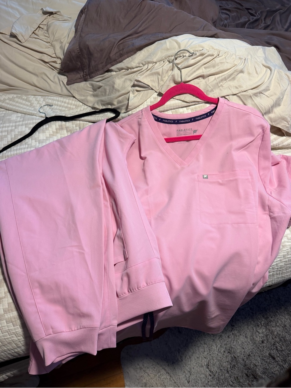 Fabletics scrub set